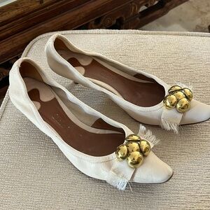 Vintage Chloe Heels Kitten White Leather Gold Bead Detail Pointed Toe Retro 7.5